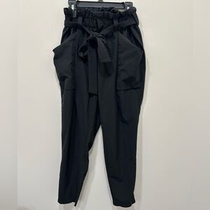 Athleta Skyline Pant II Tapered High Waist Belted Black Size 0 EUC